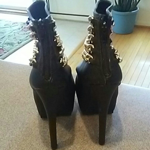 💰💰Privileged Chain Platform Booties💰💰 - Picture 5 of 5